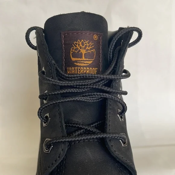 Timberland Classic Boot Kids size 1 - Picture 2 of 8
